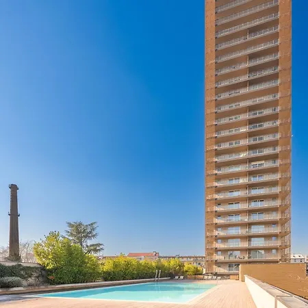 Giaxtower Gym & Pool Oasis Lägenhet *
