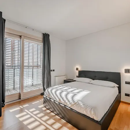 Giax Tower Luxury Oasis דירה