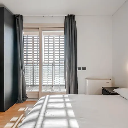 Giax Tower Luxury Oasis
