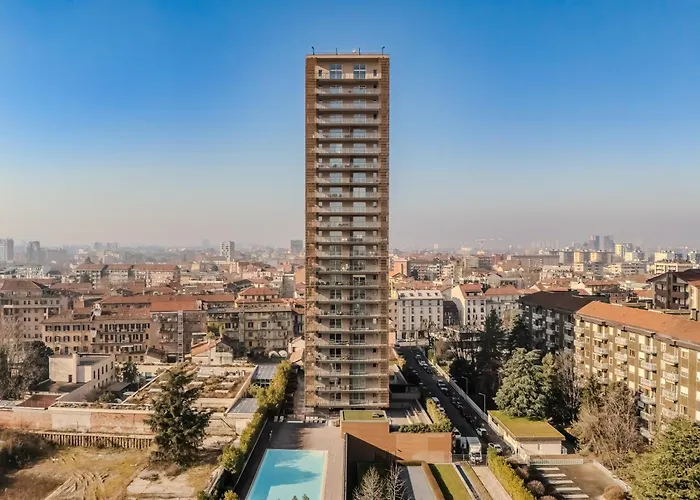 Giaxtower Gym & Pool Oasis